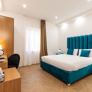 Camera con letto king size